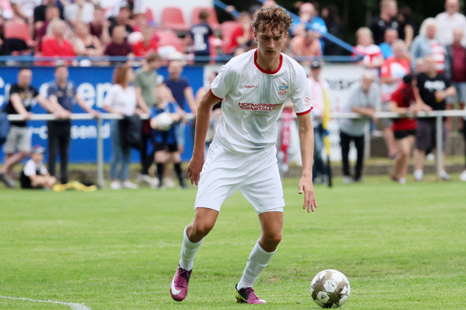 Kurz vor Ende schoss Lukas Eixkler (20) noch den Ausgleich. (Archivbild)