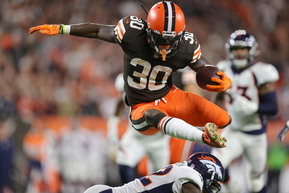 D'Ernest Johnson had a game-high 146 yards in the Browns' win over the Broncos.