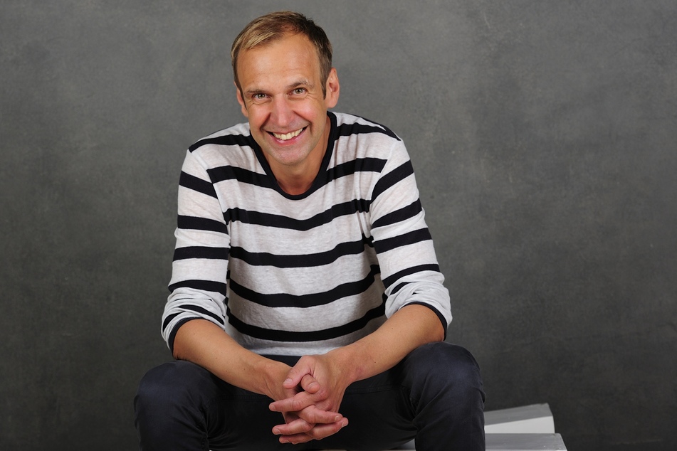 Torsten Knippertz (50) ist nicht nur Stadionsprecher und Moderator, sondern auch Schauspieler. Bei "Unter uns" gibt er ab dem 20. Mai sein Debüt.