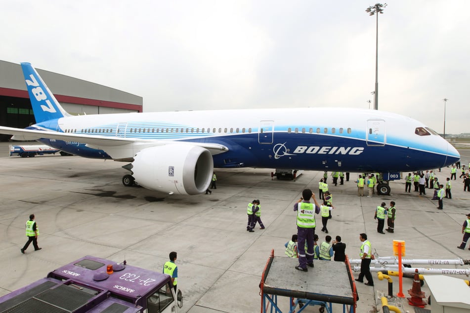 Boeing hat jetzt ein Problem mit ihren 787-Maschinen.