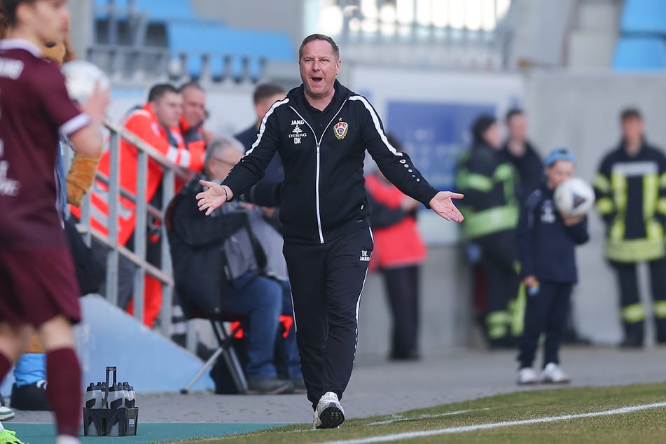 Dynamo-Coach Dennis Kutrieb (45) erntete viel Applaus am Sonntag. Soll wohl als Motivation für das kommende Spiel gegen Jena dienen.