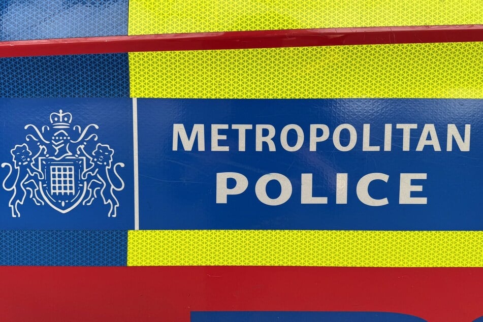 Die Metropolitan Police leitete aufgrund der Vorwürfe gegen die fünf Polizisten eine Untersuchung ein.