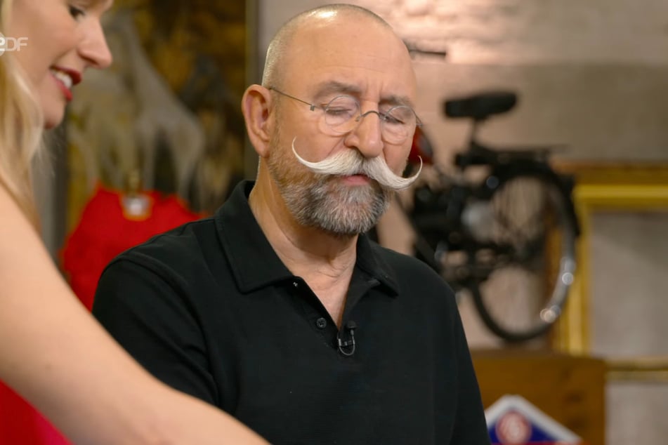 Moderator Horst Lichter (63) spottet zunächst über das Set.