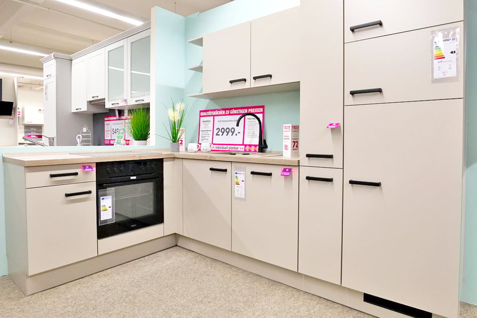 Wer 60 Prozent auf eine freigeplante Küche² sparen will, ist bei Möbel Boss in Mühlhausen genau richtig.
