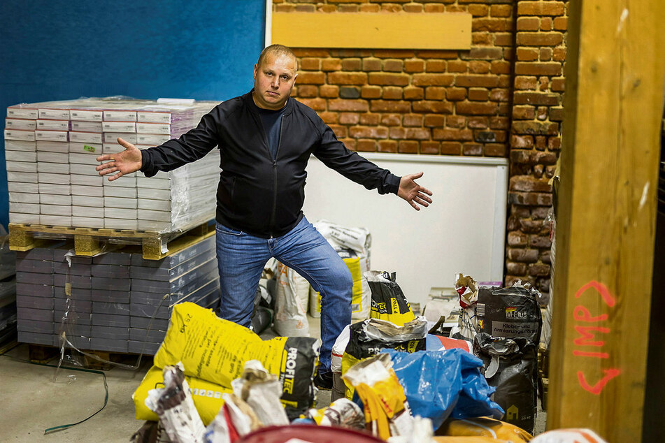 Hier war bis vor kurzem noch sein Arbeitsplatz: Ruslan Fliak arbeitete seit 2016 im Leipziger Malerbetrieb Junge, verlor jetzt aber die Arbeitserlaubnis.