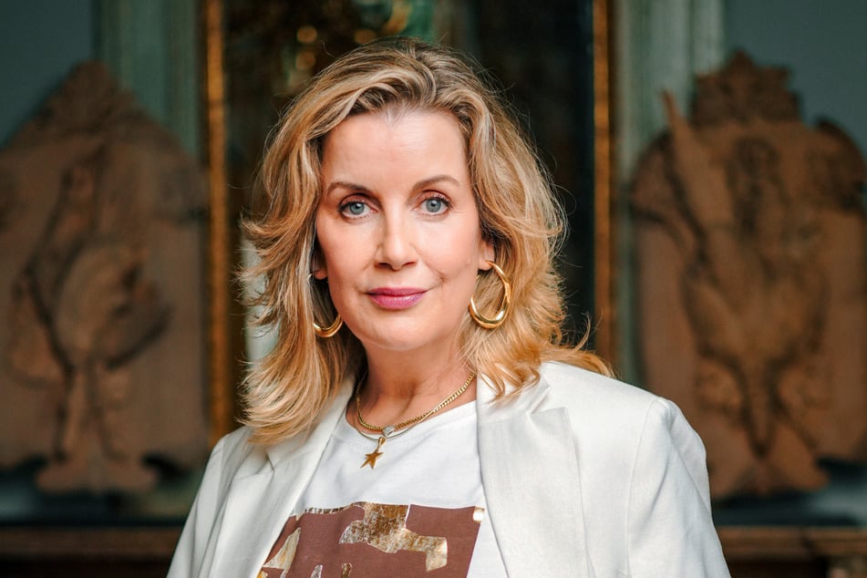 Alexa Maria Surholt (58) ist mal eben der Kragen geplatzt.
