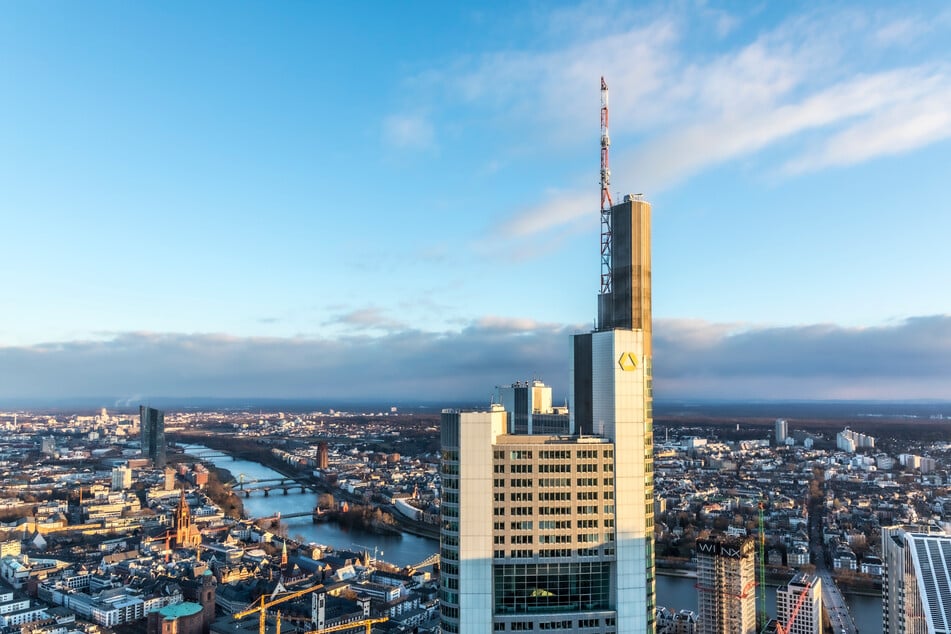 Das höchste Gebäude Deutschlands ist der Commerzbank Tower.