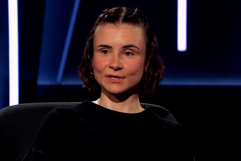 Influencerin Lara (bekannt als "Minimalara") hat bei "deep und deutlich" über ihre Borderline-Erkrankung gesprochen.