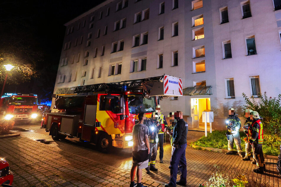 Wohnungsbrand in Zwickau: Haus evakuiert