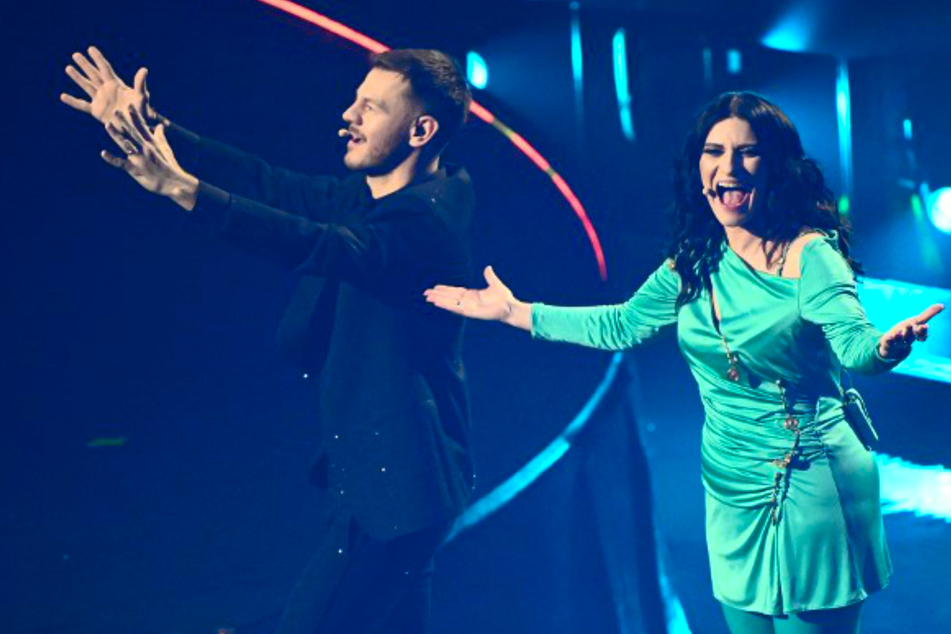 Der Blutdruck! Darum verschwand Eurovision-Moderatorin Laura Pausini im Finale