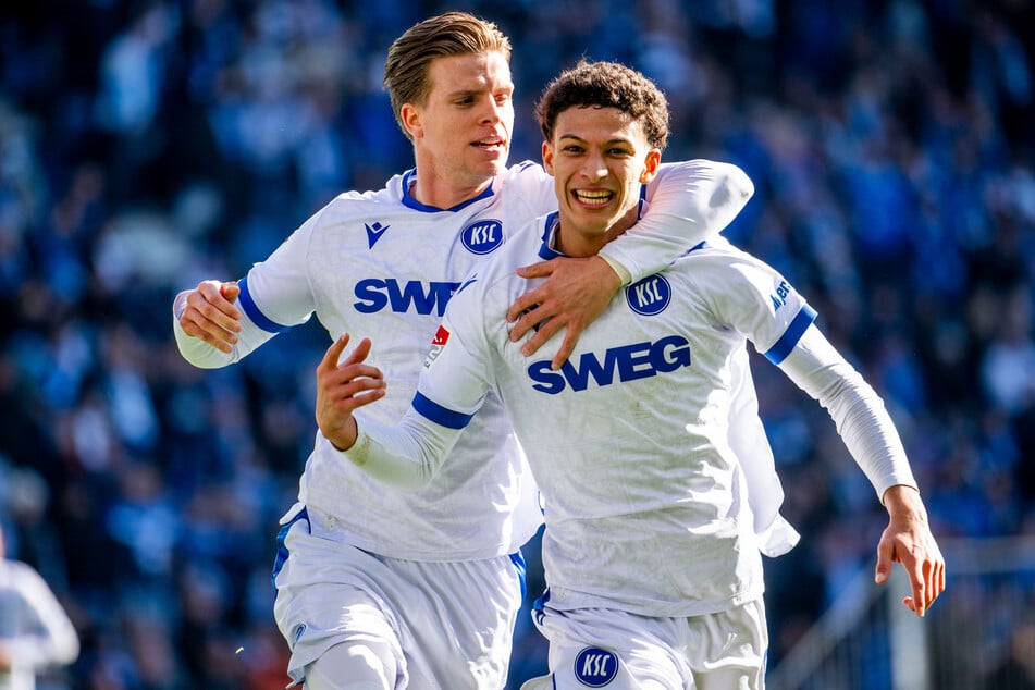 Louey Ben Ferhat (r.) schnürte einen Doppelpack zum Sieg der Karlsruher.