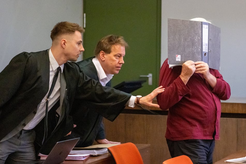 Wie eine Sexpuppe benutzt und gefilmt: Neuneinhalb Jahre Haft nach Kindesmissbrauch für 78-Jährigen