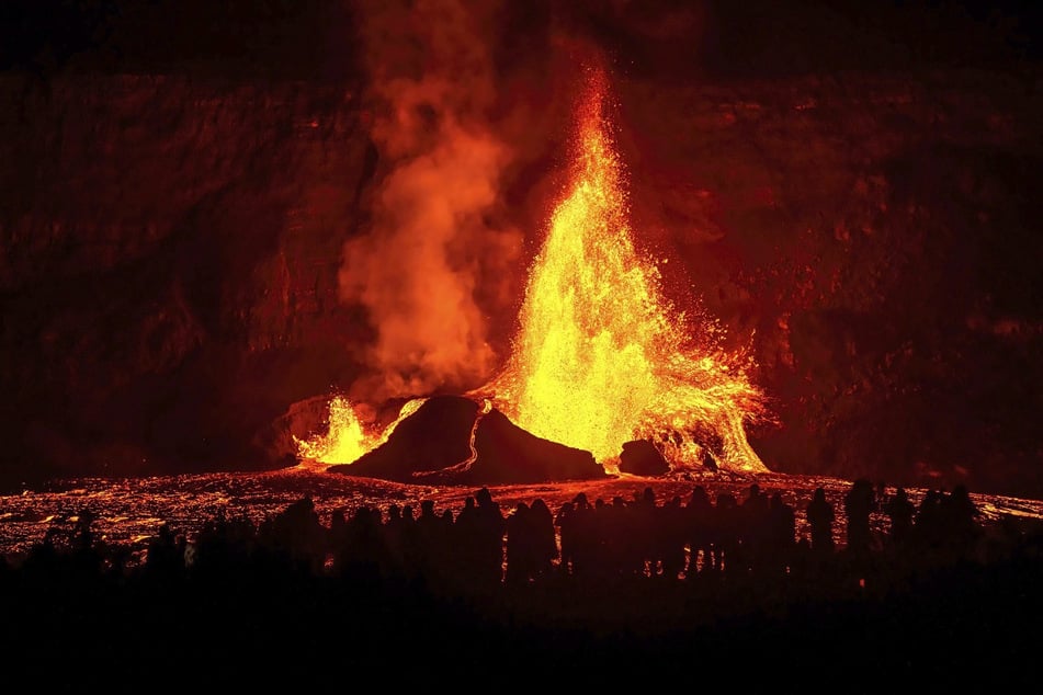 Etwa 100 Meter Höhe erreichten die Lavasäulen während der vorigen Eruption des Kilauea.