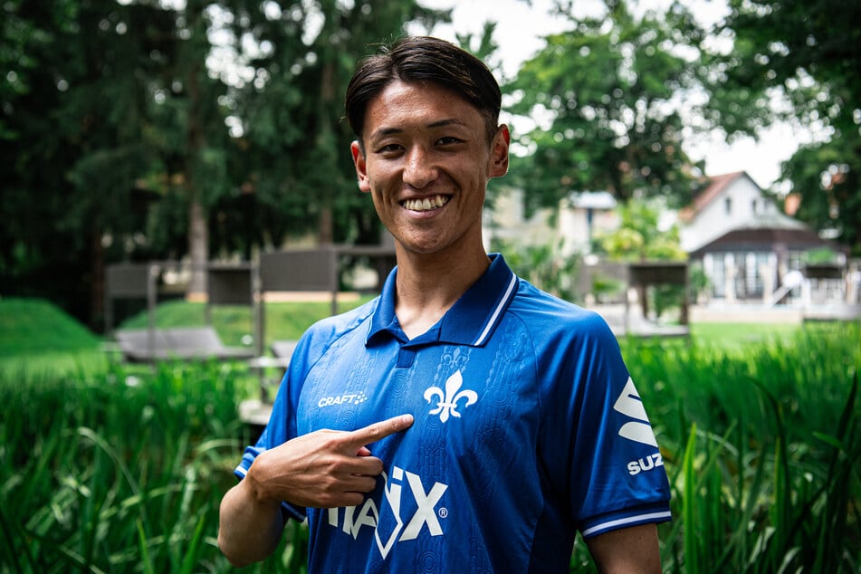 Hiroki Akiyama (24) spielt künftig mit der Lilie auf der Brust.