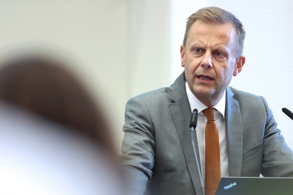 "Wird uns erdrücken": Leipzig kündigt neue Schulden und drastische Einsparungen an
