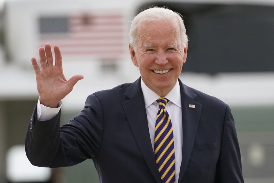 Biden is reportedly not experiencing any "reemergence of symptoms" since his second positive Covid test.