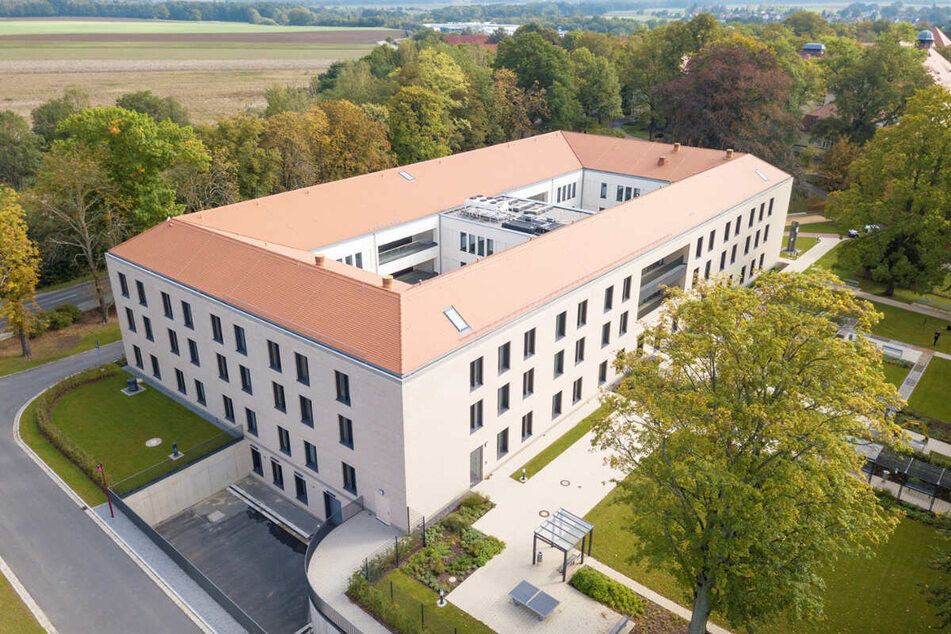 Dieses Fachkrankenhaus Bei Dresden Hat Aktuell Wichtige Stellen Frei