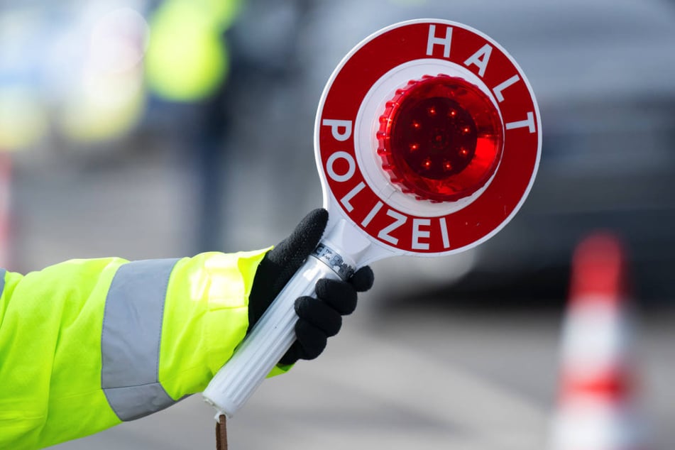 Den Beamten ist der schrottreife Transporter bei einer Kontrolle auf der A100 ins Netz gegangen. (Symbolfoto)