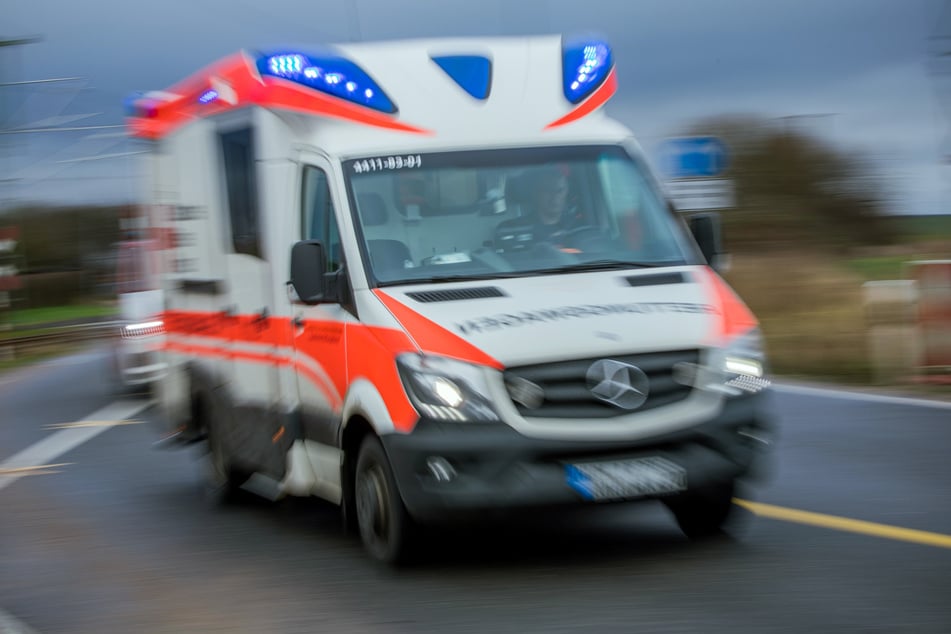 Rettungskräfte konnten nichts mehr für den 56-Jährigen tun. (Symbolfoto)