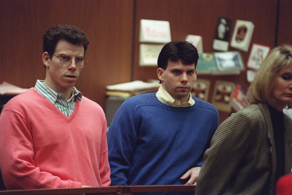 A documentary about the Menendez brothers Erik (l.) and Lyle (r.) is said to have inspired the teenager. (archive picture)