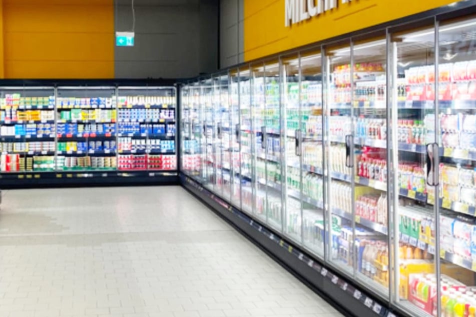 Kühltruhen und -schränke erzeugen mehr Wärme als Kälte.