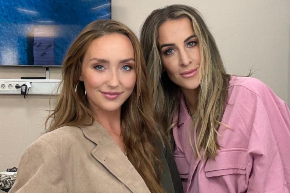Die beiden Ex-Partnerinnen von Sido, Georgina Stumpf (36, l.) und Charlotte Würdig (46), sind ein Herz und eine Seele.