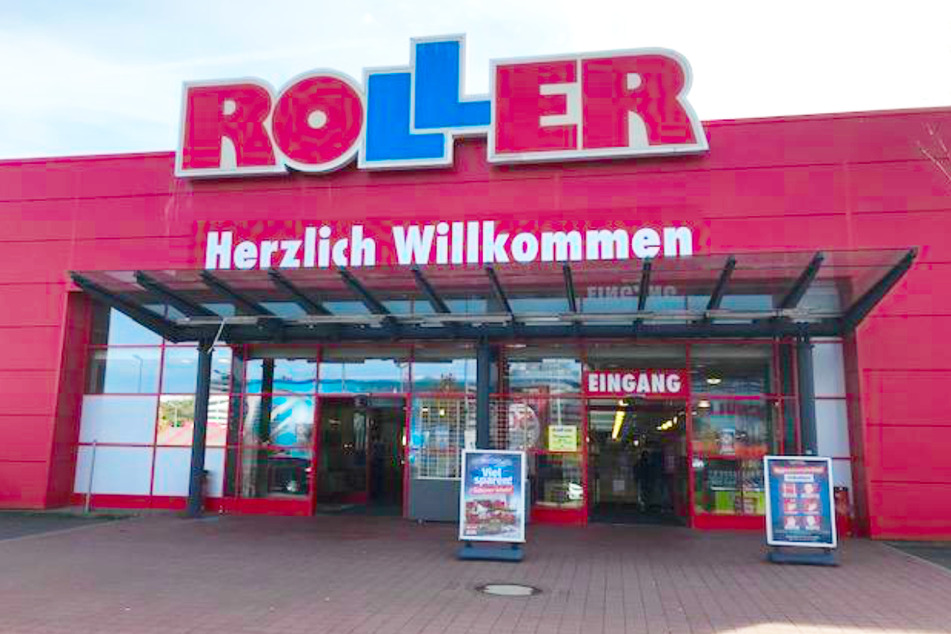 ROLLER - Hamburg (Halstenbek) auf der Gärtnerstraße 151.