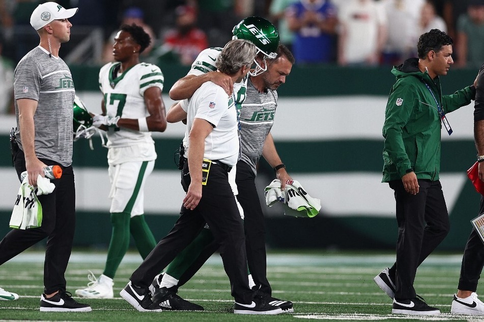 The New York Jets' worries about Aaron Rodgers have been confirmed, as an MRI has officially shown that the experienced quarterback tore his Achilles.