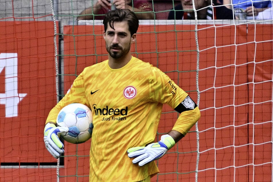 Kevin Trapp (35) soll unmittelbar vor einem Wechsel zum FC Paris stehen.