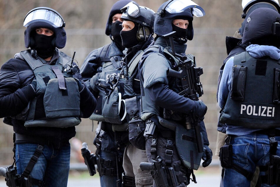 An der Aktion waren auch Spezialeinsatzkräfte (SEK) der Polizei beteiligt. (Symbolfoto)