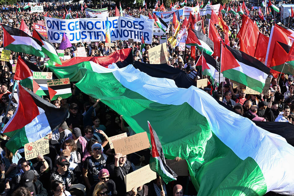 An Hamas-Terror-Jahrestag: Polizei verbietet Pro-Palästina-Demo am Alex