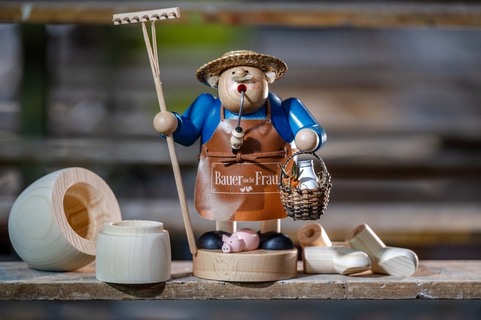 Im KWO-Shop gibt's den Räucher-Bauern.