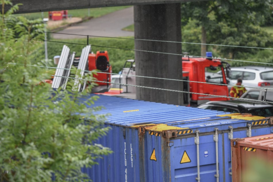 Das Mädchen sprang auf den Güterzug und kam dabei zu nahe an die Oberleitung.