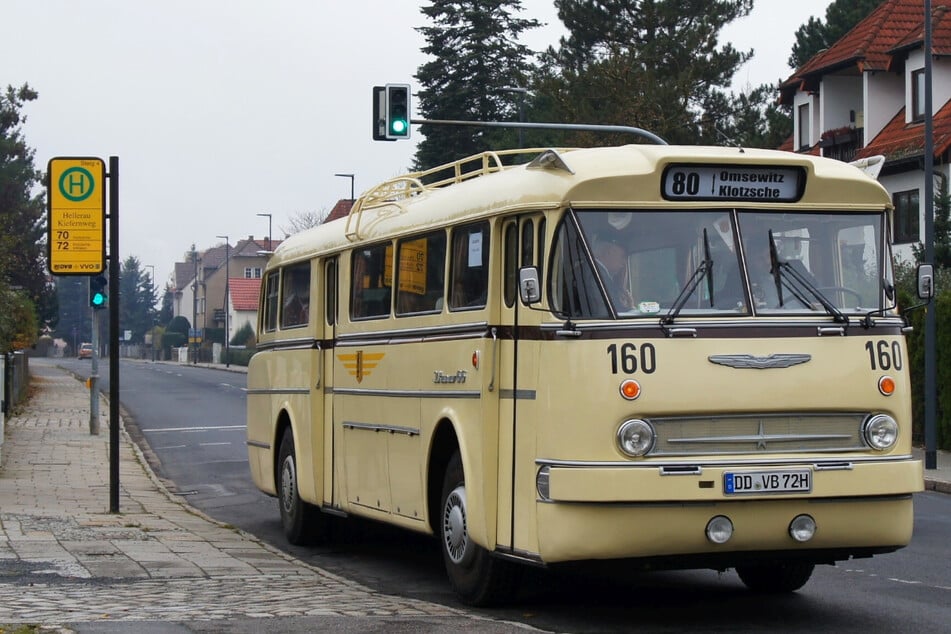 Kein Scherz! Ab Montag fahren Oldtimer-Busse durch Dresden