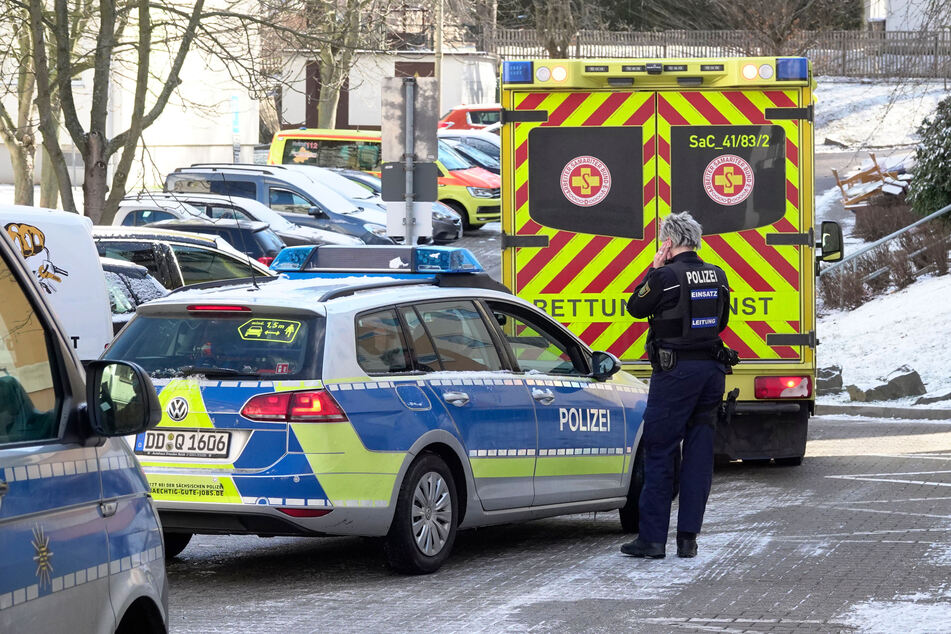 Schusswechsel in Reichenbrand: Bei einer Festnahme am Samstagmorgen wurden drei Personen verletzt.