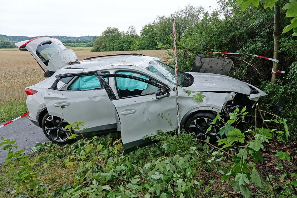 In Wildberg Siedlung verlor ein Autofahrer (53) Richtung Dresden die Kontrolle über seinen Wagen.