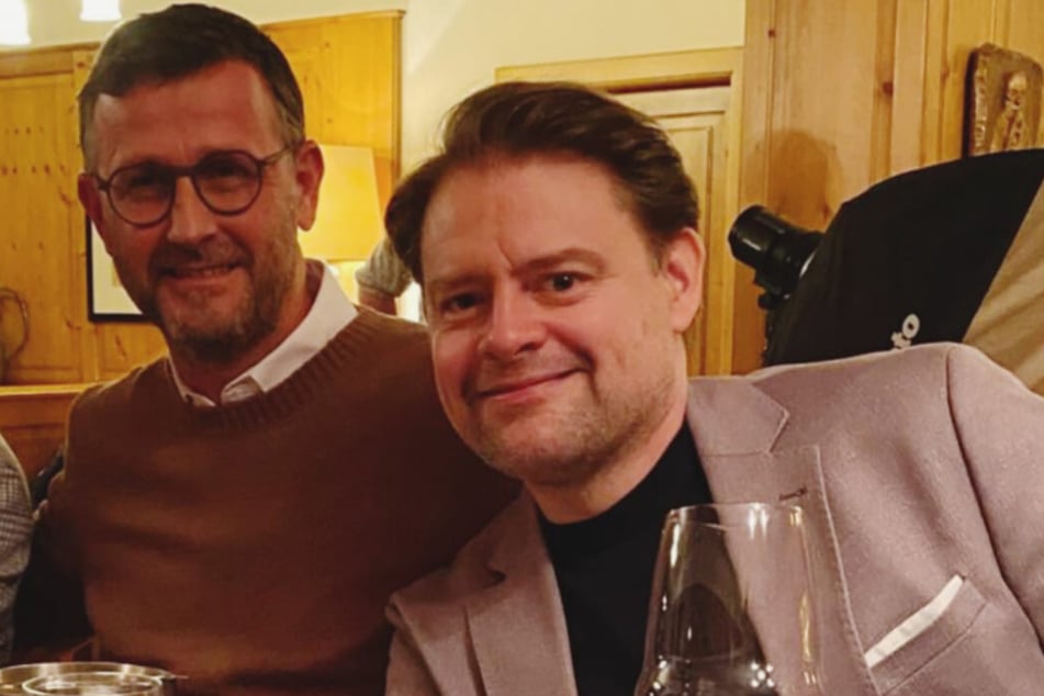 Beim Wein-Award lernte Jens Pietzonka (51, l.) den Weinliebhaber Max Giermann kennen.