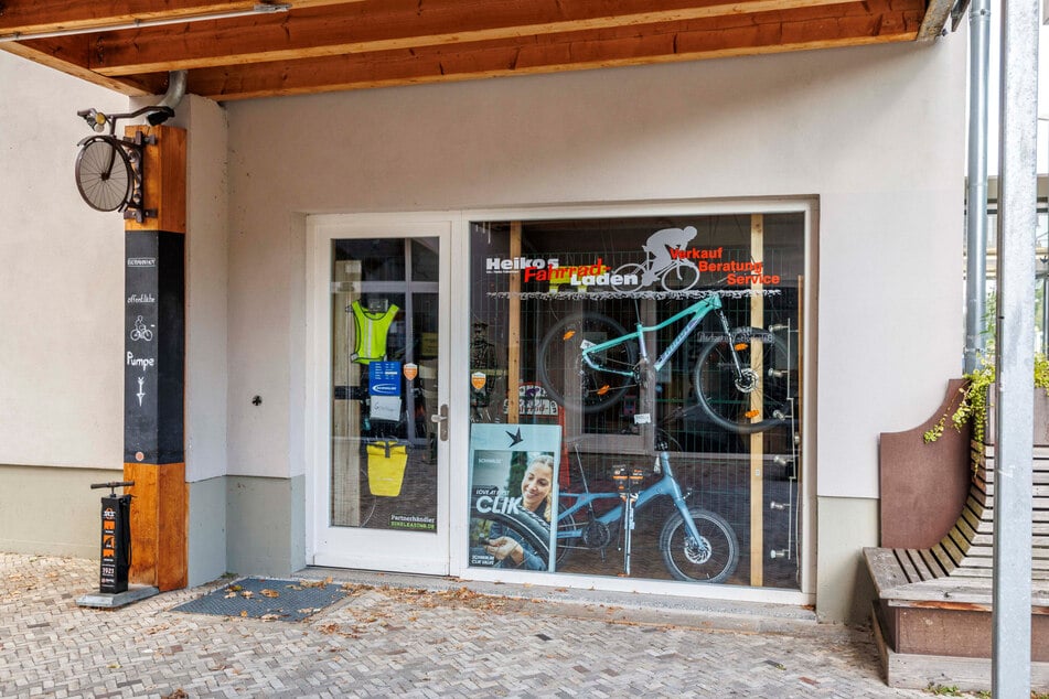 In "Heikos Fahrradladen" in Dresden klaute die Bande im vergangenen Oktober 24 E-Bikes.