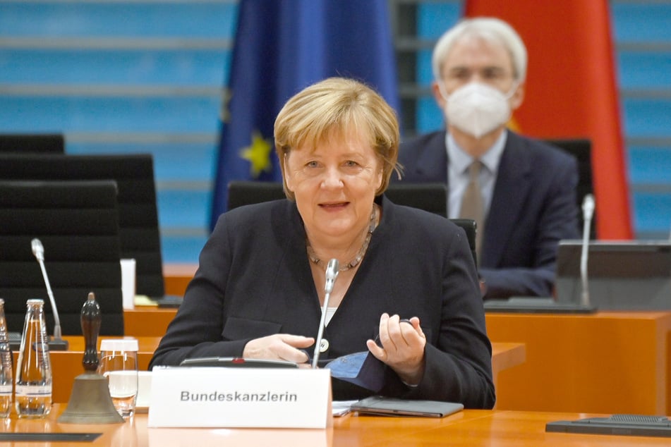 Bundeskanzlerin Angela Merkel (67, CDU).