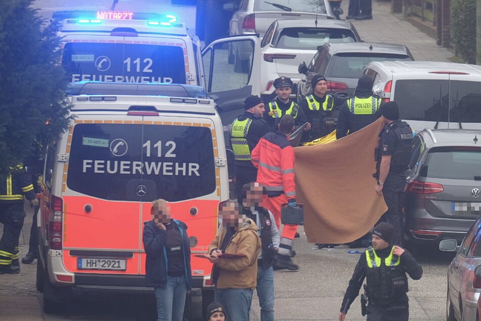 Messerattacke: Zwei Menschen sterben bei Messerattacke in Hamburg: Täter auf der Flucht