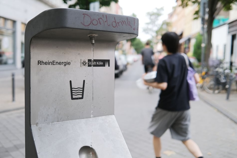 Öffentliche Trinkwasserbrunnen sorgen in der Domstadt für eine willkommene Erfrischung.