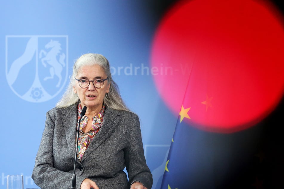 Nordrhein-Westfalens Kulturministerin Isabel Pfeiffer-Poensgen bei einer PK am 12. Oktober 2020.