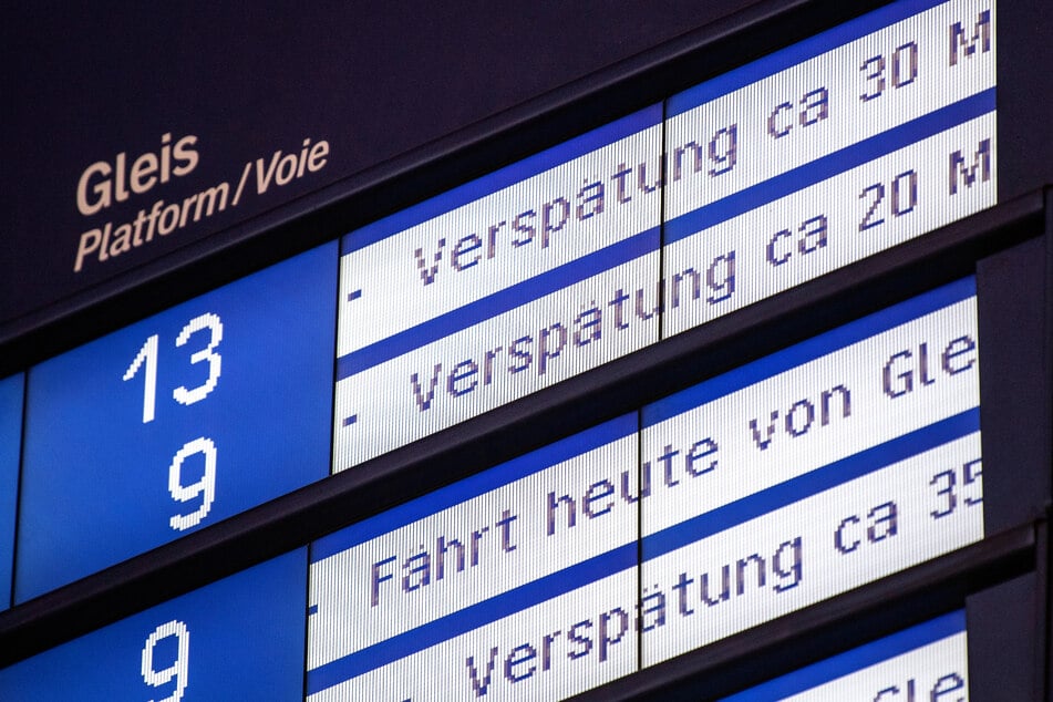 Verspätungen und Ausfälle bei der Bahn machen es für viele Arbeitnehmer schwer, pünktlich am Arbeitsplatz zu erscheinen.