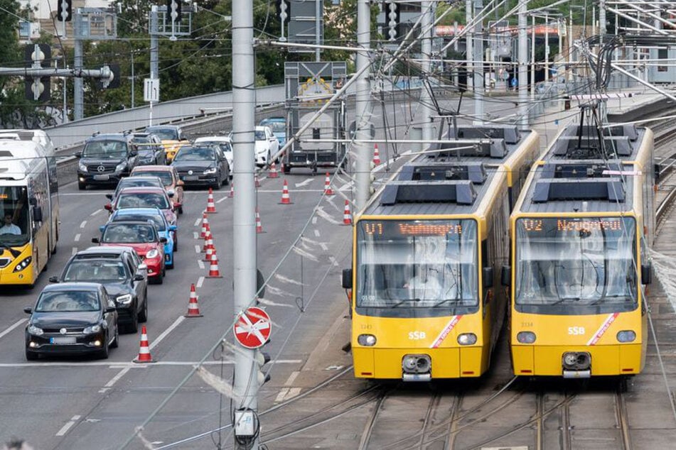Der Unfallverursacher missachtete ein Verbot. (Symbolbild)