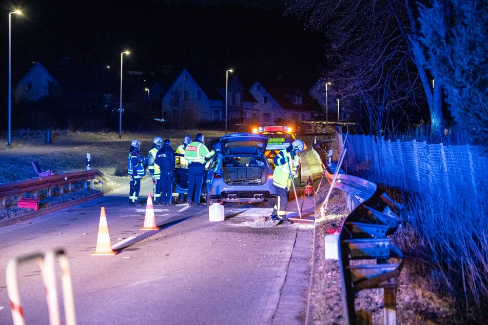 Der Leitplanke an der Hauptstraße in Gundelsheim hat nun eine deutliche Beule.