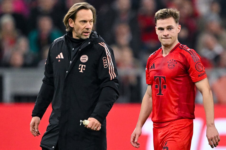 Joshua Kimmich (30, r.) vom FC Bayern musste gegen Eintracht Frankfurt in der ersten Halbzeit verletzt vom Feld.