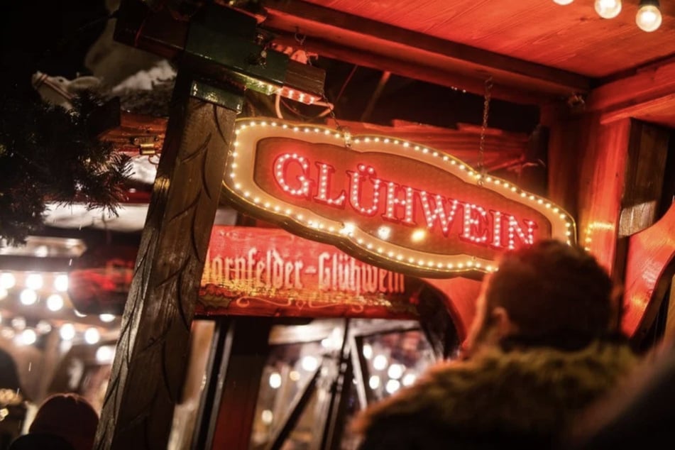 Attacke auf Weihnachtsmarkt: Frau und zwei Männer angegriffen