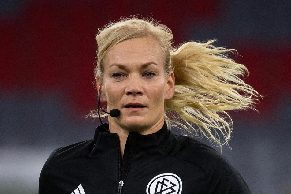 Wird Ex-Schiedsrichterin Bibiana Steinhaus-Webb (42) neue Präsidentin?
