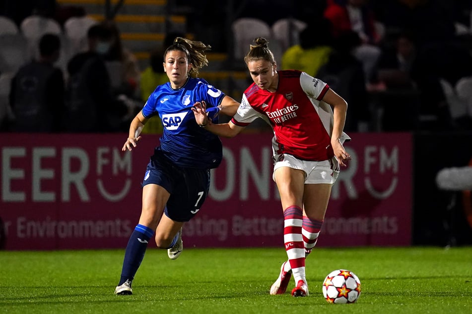 Eine bedeutende Rolle bei der Frauen-EM 2025 hat Vivianne Miedema (rechts).