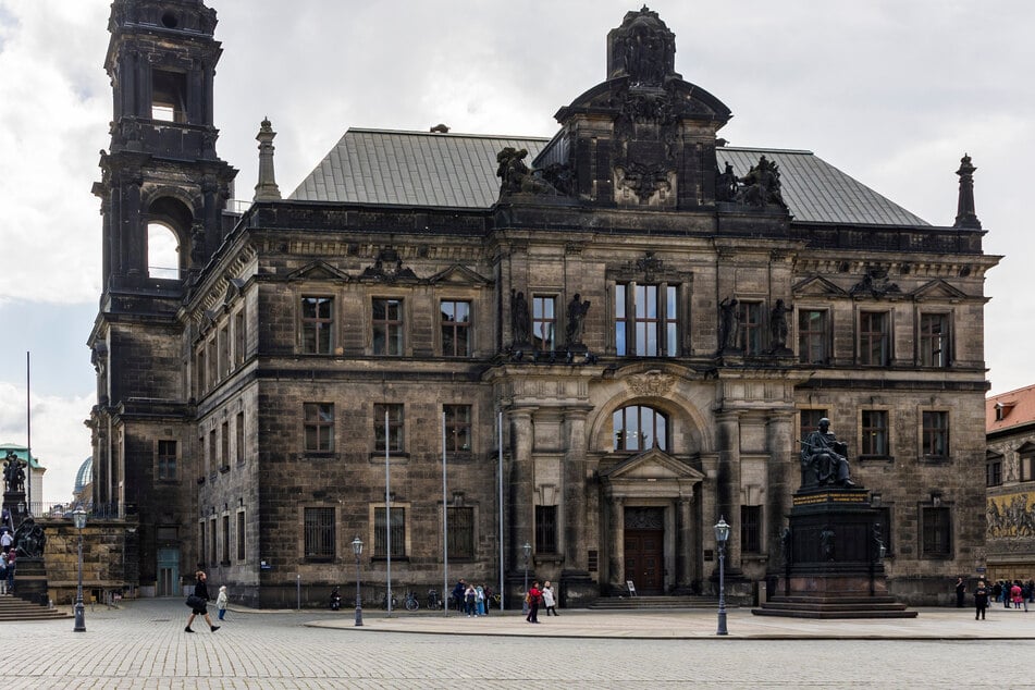 Dresden: Feuerwehreinsatz in der Dresdner Altstadt: Was war da los?